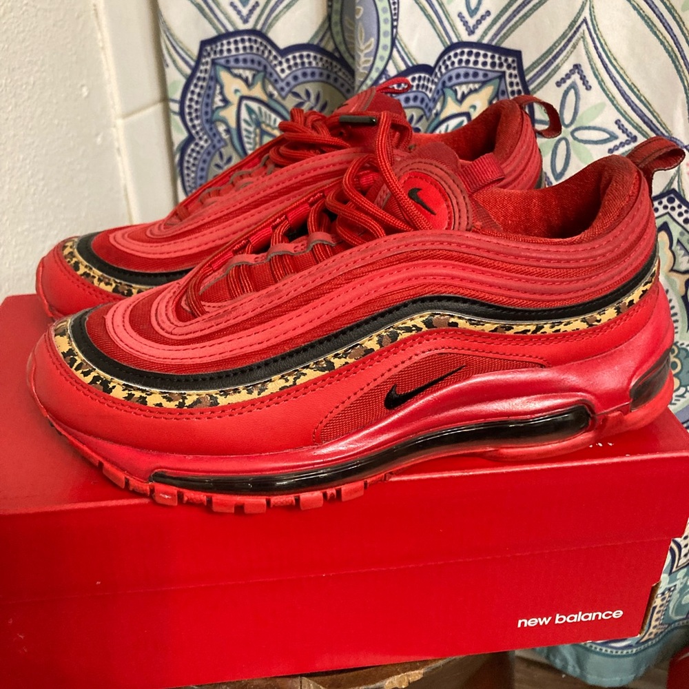 Nike